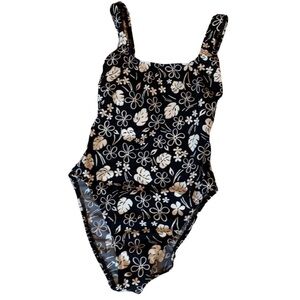 Lands’ End black & white floral print one piece swimsuit Size 6